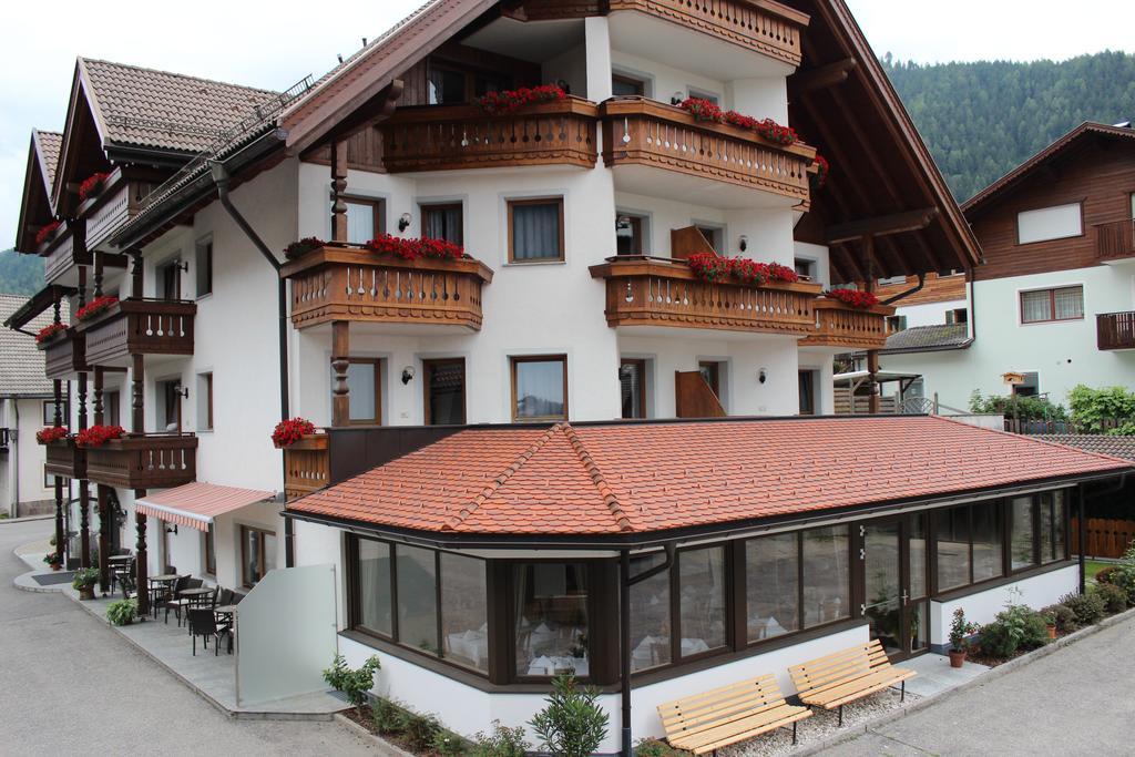 Hotel Schmalzlhof Oberrasen Exteriör bild
